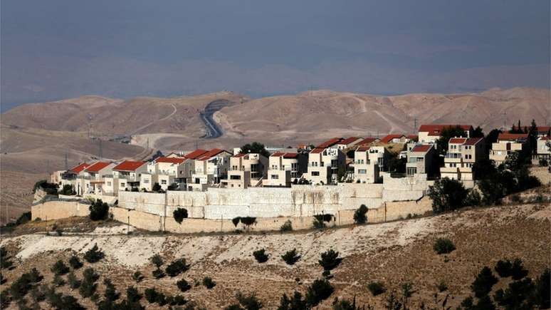 Os assentamentos israelenses em terras ocupadas pelos palestinos têm aumentado ao longo dos anos
