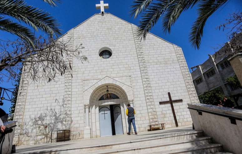 Muitos cristãos nos territórios palestinos encontraram refúgio em suas paróquias