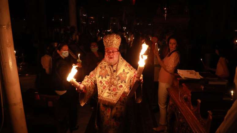 A Igreja Ortodoxa Grega denunciou fortes press&otilde;es para que deixasse Jerusal&eacute;m