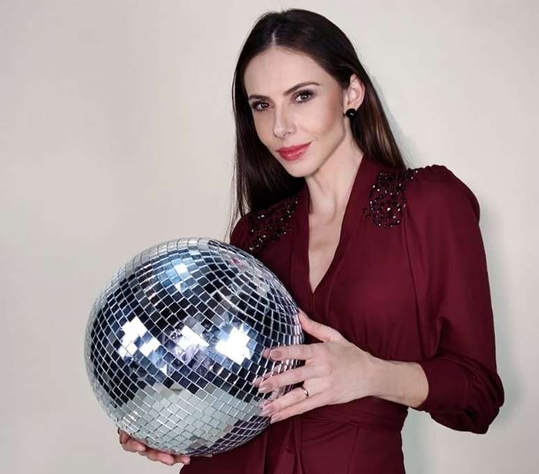 Divulga&ccedil;&atilde;o / Suelen Arrigo