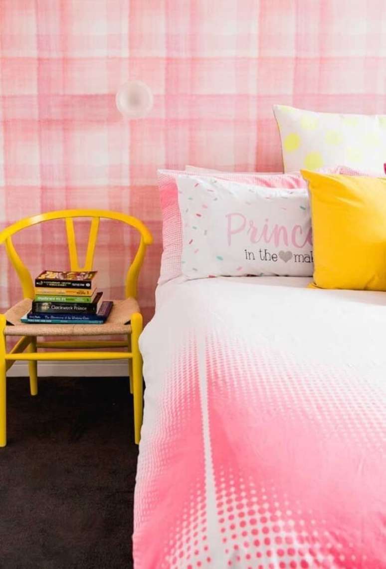 49. Procure conectar as almofadas decorativas para quarto infantil com outros elementos do dormitório. Fonte: Revista Viva Decora 2