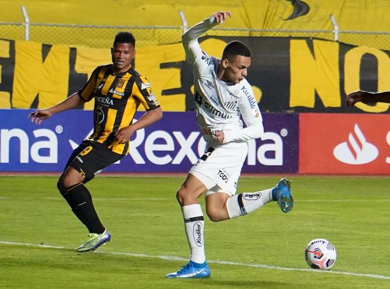 Santos perde na altitude e se complica na Libertadores