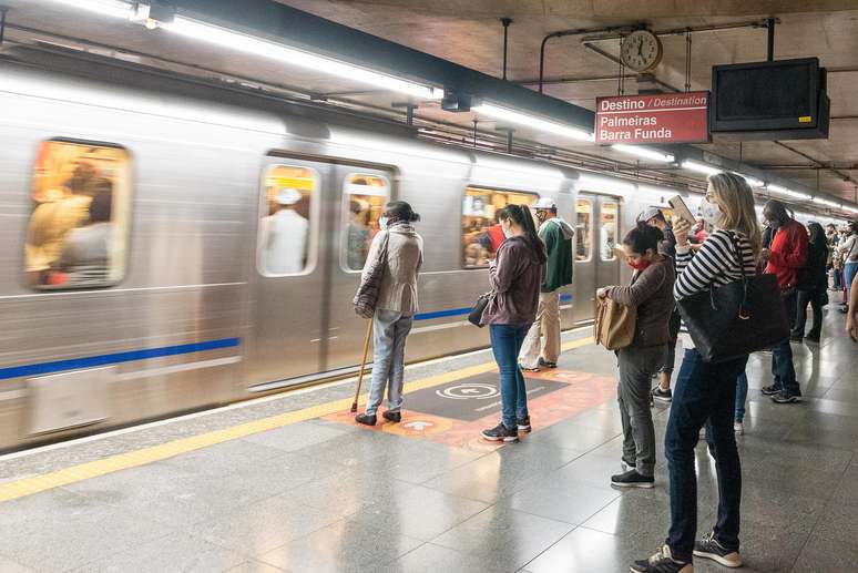 Metroviários de SP entram em greve a partir desta quarta