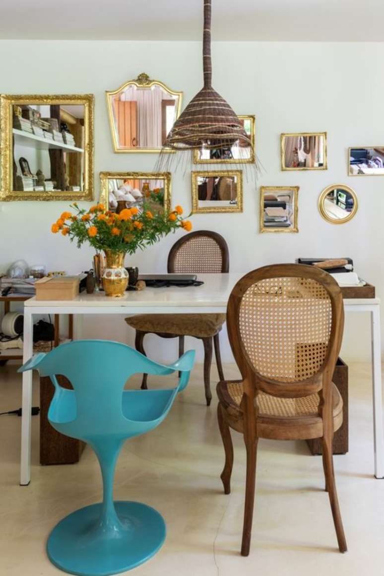 24. Cadeira de palha e madeira &ndash; Foto Life By lufe