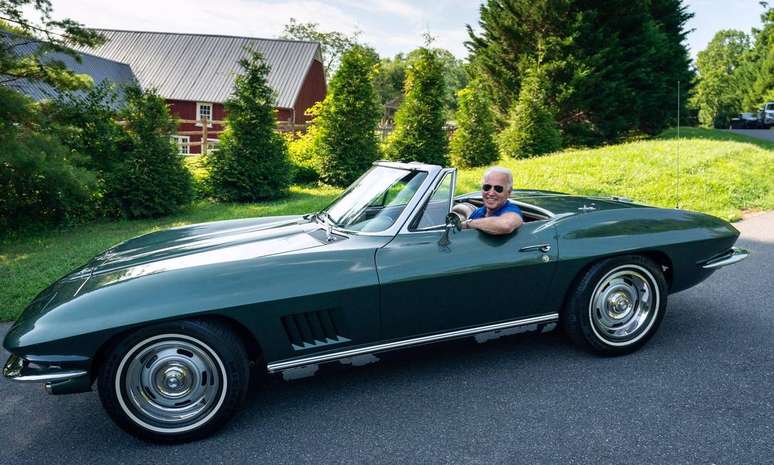 Joe Biden e seu Chevrolet Corvette 1967: mudança de paradigma automotivo.