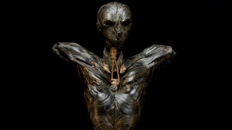 Ad&atilde;o, a escultura que envenenou a artista (Cortesia de Gillian Genser)