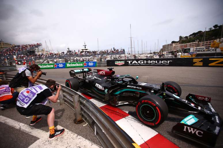 Lewis Hamilton &eacute; apenas o s&eacute;timo no grid 