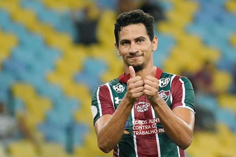 Paulo Henrique Ganso é reversa no Fluminense 