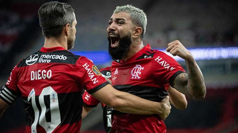 Diego comemora ao lado de Gabigol, autor de gols na final contra o Flu (Foto: Alexandre Vidal / Flamengo)