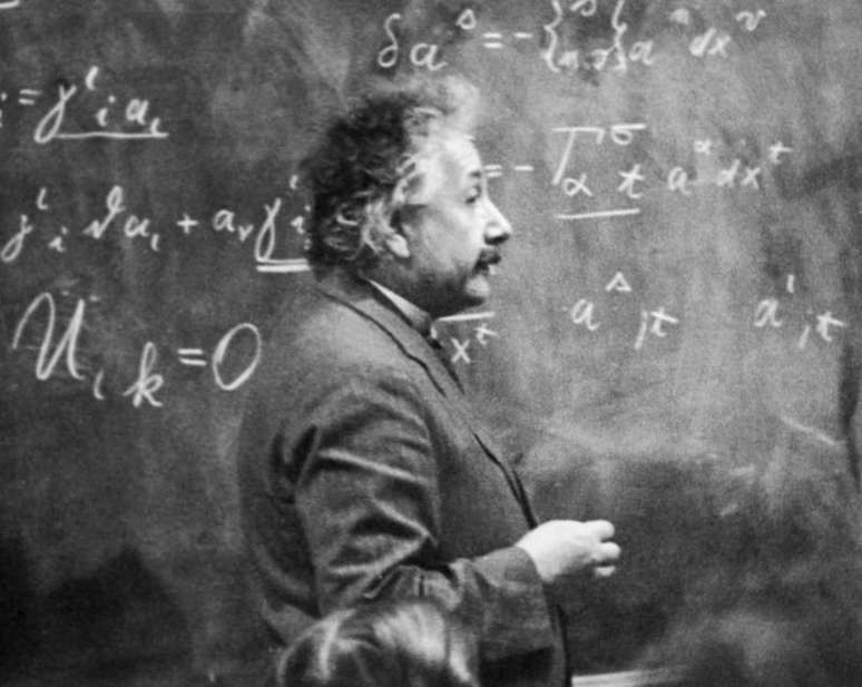 'Fica cada vez mais provado que o mundo funciona como Einstein o entendia', diz Rovelli