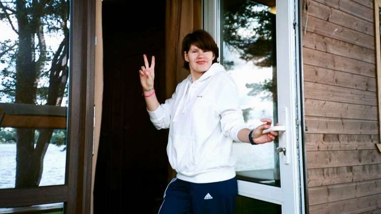 Nem Arina nem Nina sabe por que ela foi confinada em uma institui&ccedil;&atilde;o psiqui&aacute;trica