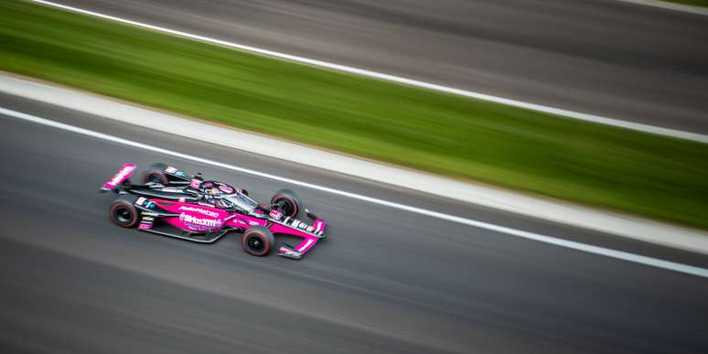 Helio Castroneves busca quarta vitória em Indianápolis 