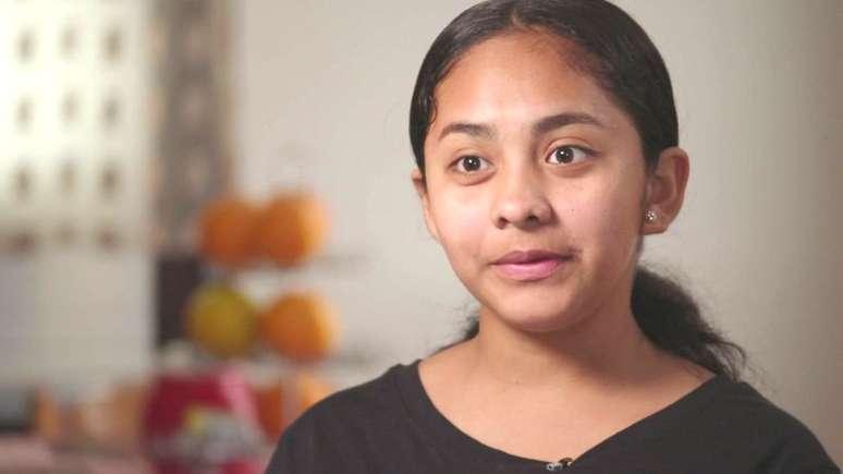 Paola, de 16 anos disse que tentou consolar outras crian&ccedil;as