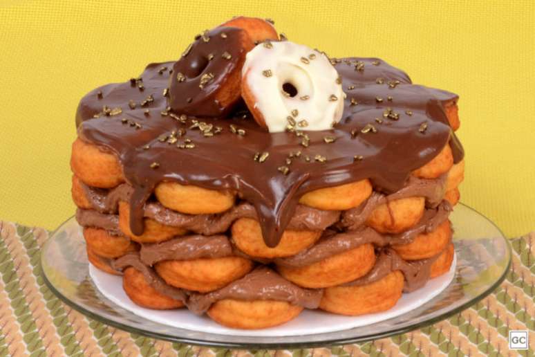 Guia da Cozinha - Bolo-donuts: um absurdo de sabor