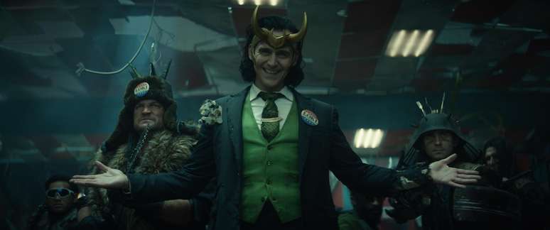 Tom Hiddlestone como Loki