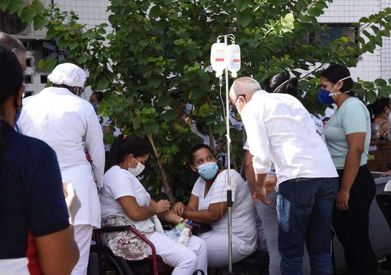 A prefeitura estruturou espaço para atendimento psicológico e de informações  para familiares dos pacientes e trabalhadores do hospital.