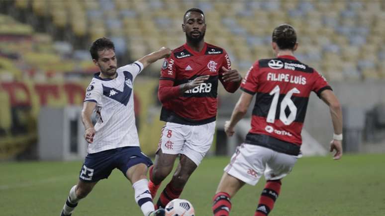 Flamengo não saiu do zero contra o Vélez no Maracanã (ANTONIO LACERDA / POOL / AFP)