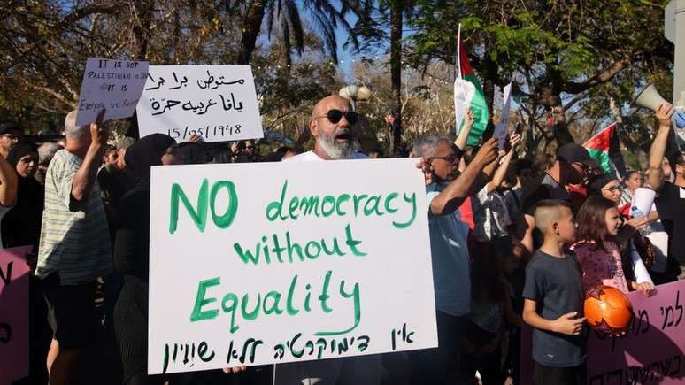 Os cidad&atilde;os &aacute;rabes de Israel denunciam que n&atilde;o recebem tratamento igual por parte do Estado