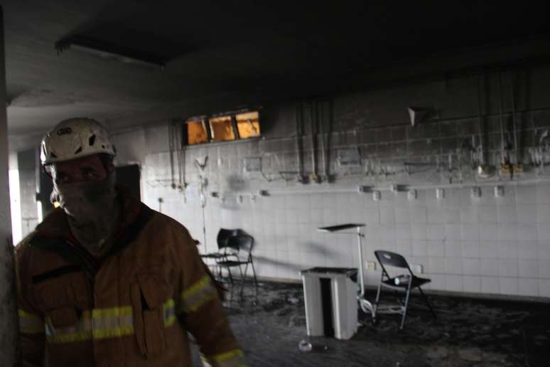 Uma das alas do hospital após incêndio 