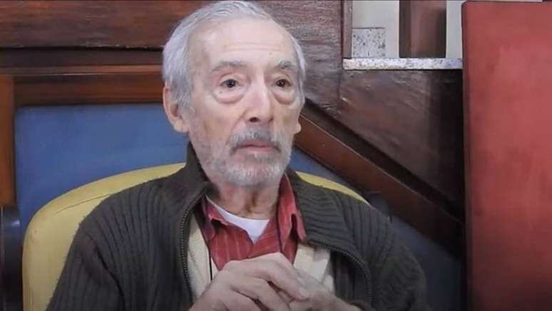 Ex-editor da revista Placar, Milton Coelho da Graça morre aos 90 anos vítima da covid-19.