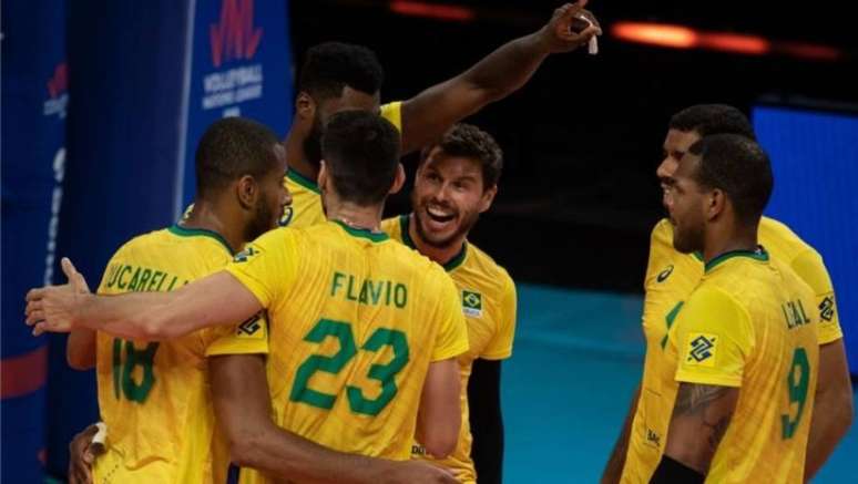 Seleção basileira masculina de vôlei se impõe e derrota os Estados Unidos na Liga das Nações