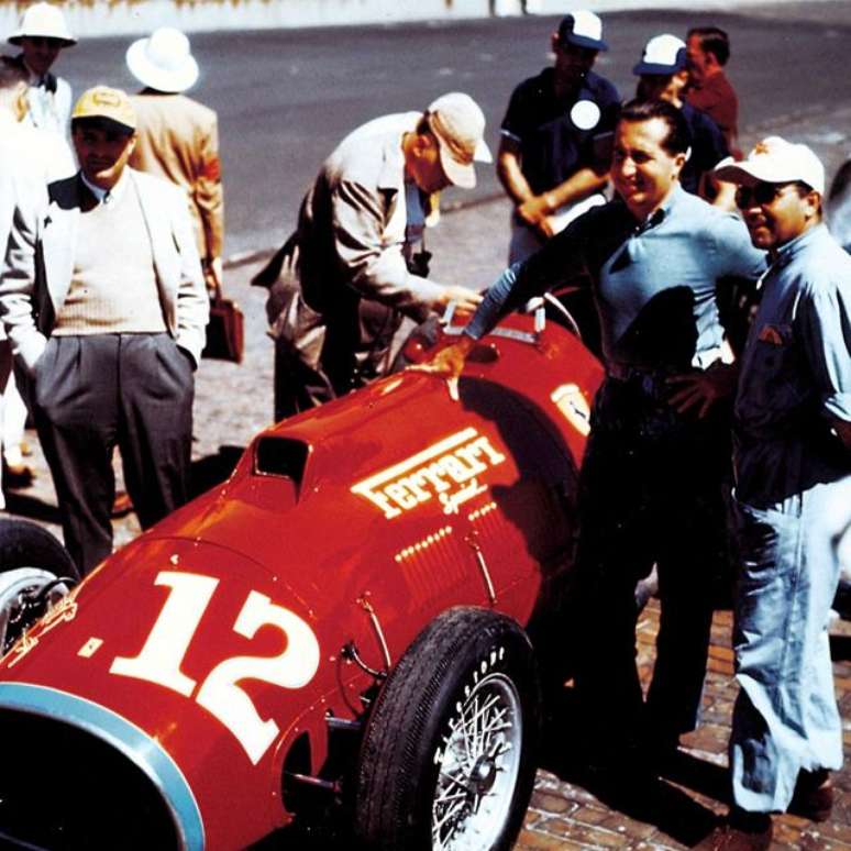 A Ferrari se aventurou em Indianapolis na edição de 1952. 