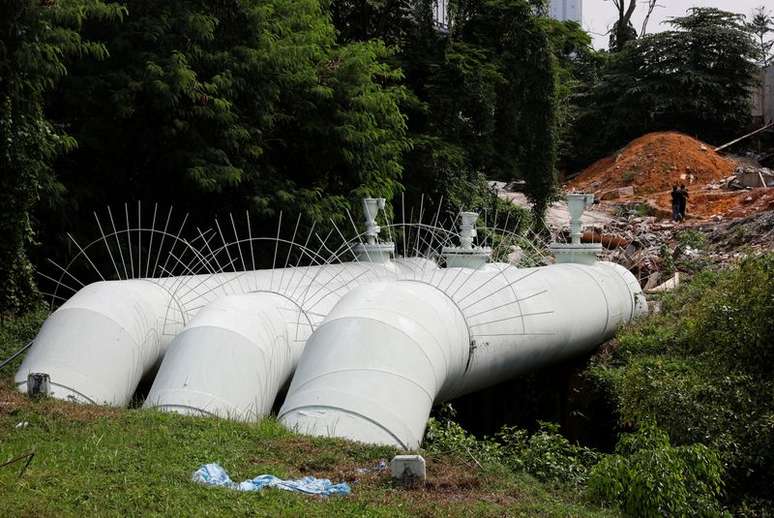 Instala&ccedil;&otilde;es de transporte de &aacute;gua. 20/7/2018. REUTERS/Edgar Su