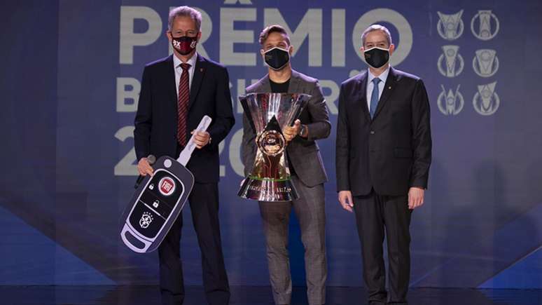 Presidente do Flamengo, Rodolfo Landim, em premiação recente na sede da CBF (Foto: Lucas Figueiredo/CBF)