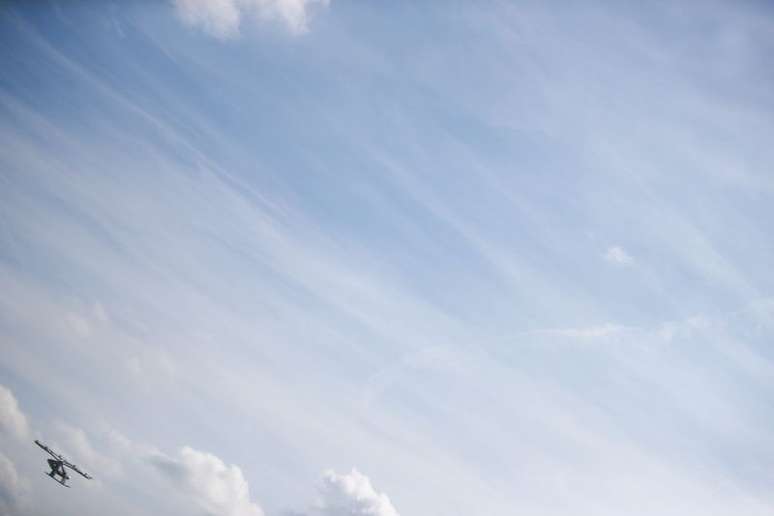 Prot&oacute;tipo de um ve&iacute;culo el&eacute;trico de pouso e decolagem vertical (eVTOL) durante voo 
14/09/2019
REUTERS/Michael Dalder