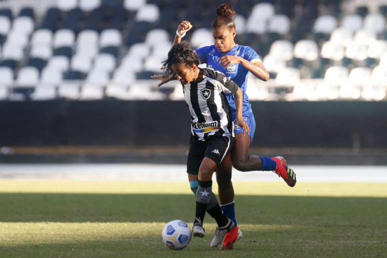 Disputa entre Botafogo e São José (Foto: Vítor Silva/Botafogo)