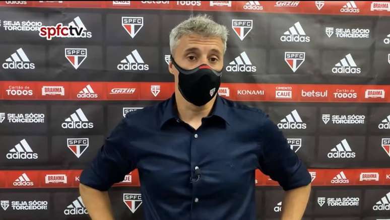 Crespo é o atual treinador da equipe do São Paulo