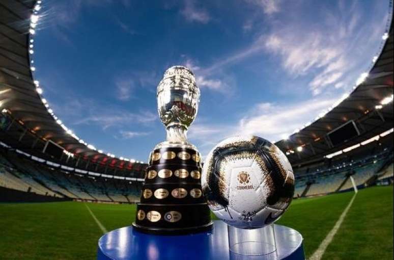 Taça da Copa América está à espera de um campeão desde meados do ano passado, quando a competição deveria ser realizada