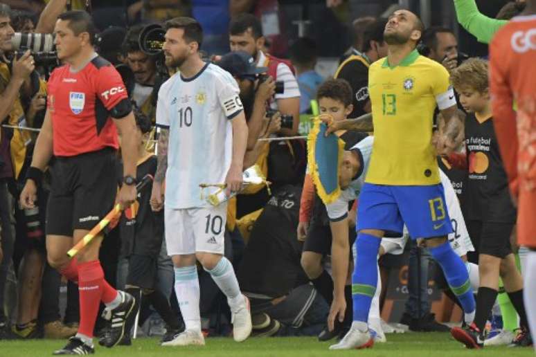 Brasil e Argentina são duas das seleções na Copa América (Foto: Luis Acosta / AFP)