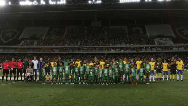 Brasil jogou um amistoso no Nilton Santos em 2017 (Foto: Reginaldo Pimenta/RawImage)