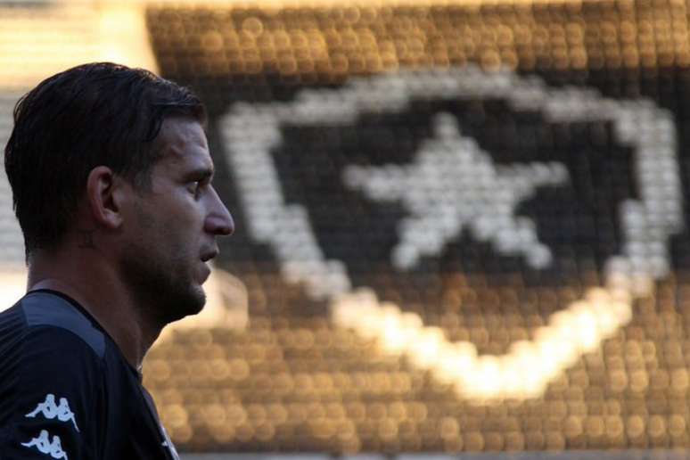 Rafael Moura já treinou no Estádio Nilton Santos (Foto: Vítor Silva/Botafogo)