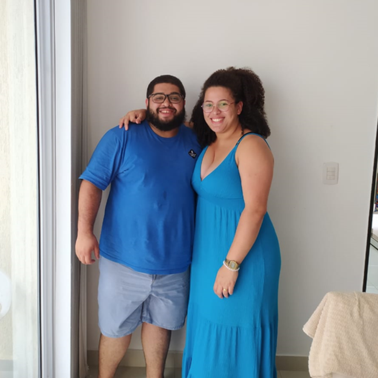 "Eu perguntei se era aquilo mesmo que ele queria e falei: 'Quer namorar comigo?'. Ele me pediu um beijo. Eu pedi calma, conversamos com nossos l&iacute;deres e definimos fazer a corte", conta Kathleen