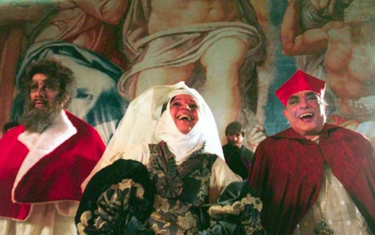 Camila Amado na pe&ccedil;a 'Michelangelo', em 2000, ao lado de Ricardo Souzedo e Edinei Giovenazzi &nbsp;