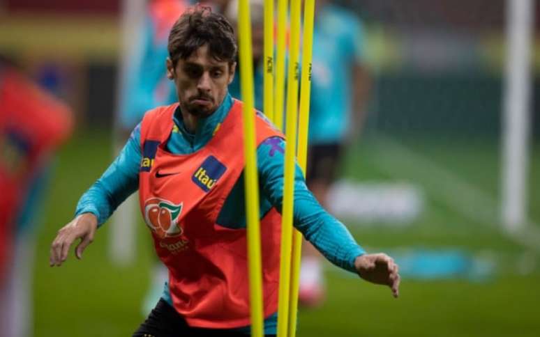 Rodrigo Caio durante treinamento da Seleção Brasileira (Foto: Lucas Figueiredo/CBF)