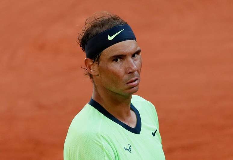 Rafael Nadal durante partida contra Jannik Sinner em Roland Garros
07/06/2021 REUTERS/Gonzalo Fuentes