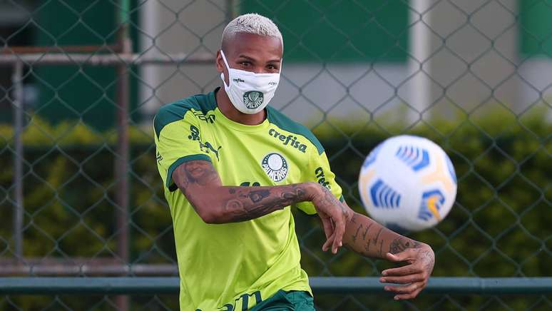 Deyverson voltou a treinar no Palmeiras