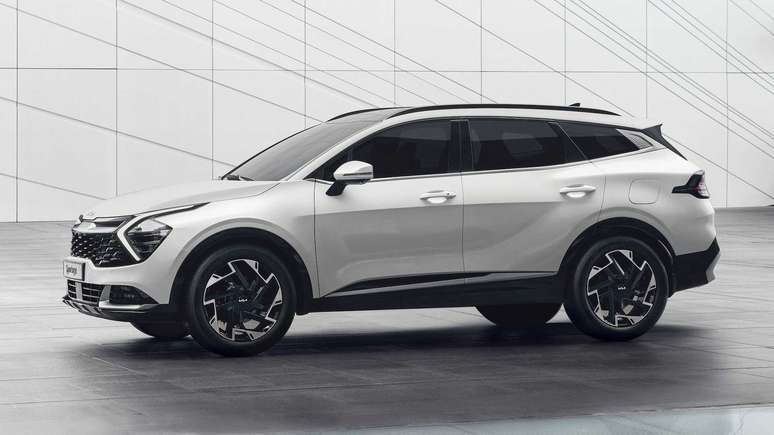Novo Kia Sportage conta com linha de cintura ascendente.