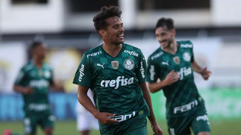 Gustavo Scarpa cresceu de produção na temporada 2021 (Foto: Cesar Greco/Ag. Palmeiras)