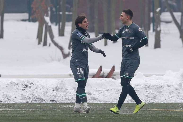 Conrado busca fazer boa temporada na Polônia (Divulgação / Lechia Gdansk)