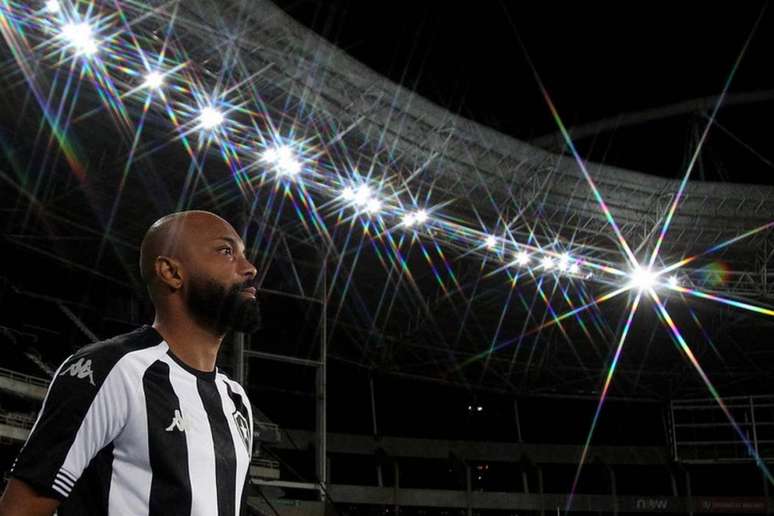 Chay em ação pelo Botafogo (Foto: Vítor Silva/Botafogo)