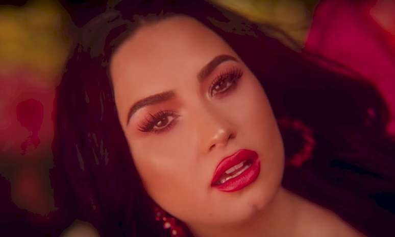 Demi Lovato teme pela carreira após abandonar lado sexy