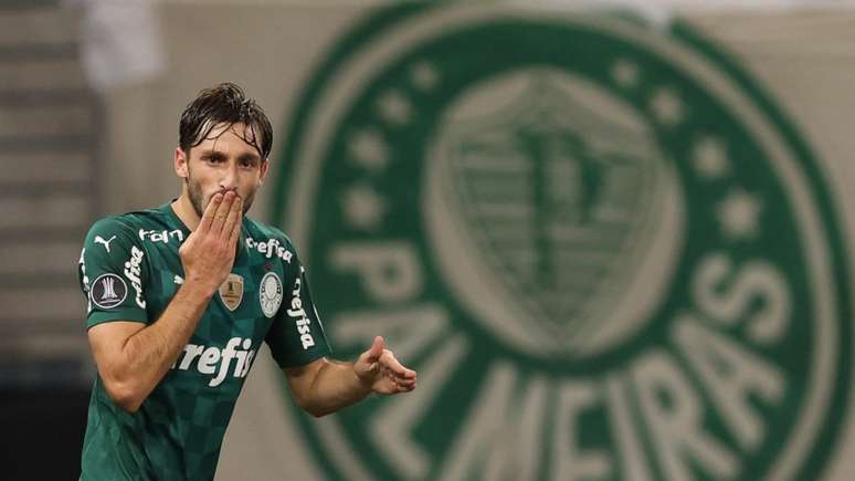 Matías Viña comemora seu gol contra o Universitario no Allianz Parque (Foto: Cesar Greco/Palmeiras)