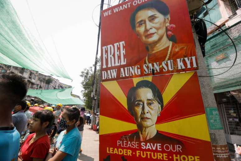 Suu Kyi está presa desde 1º de fevereiro, dia do golpe de Estado em Myanmar