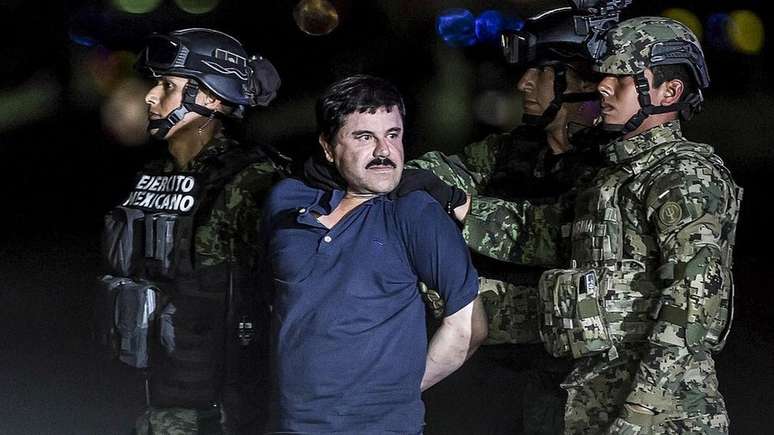 Joaqu&iacute;n Guzm&aacute;n Loera foi capturado ap&oacute;s uma ousada fuga de uma pris&atilde;o mexicana