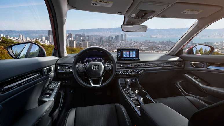 Interior do novo Honda Civic hatch será igual ao do sedã.