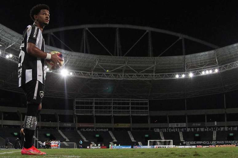 Warley em ação pelo Botafogo (Foto: Vítor Silva/Botafogo)